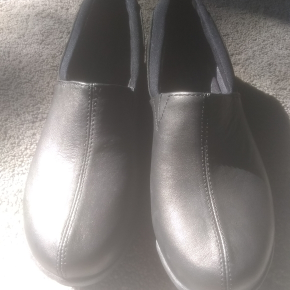 Skechers relaxed fit - Picture 1 of 4